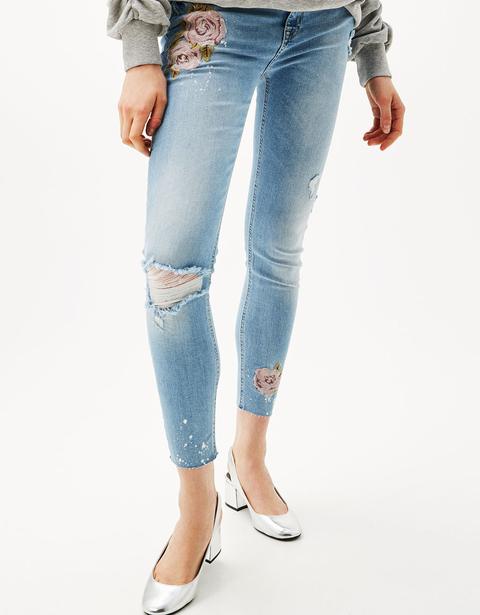 Jeans Skinny Fit Bordados Rosas