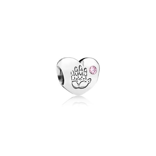 Charm E Nata Una Bimba From Pandora On 21 Buttons