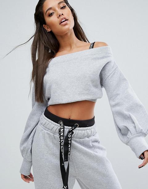 Sudadera Corta Con Escote Bardot Y Mangas Acampanadas Londunn De Missguided