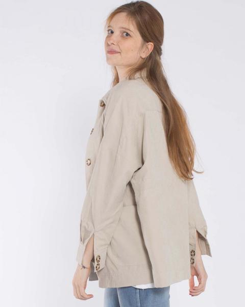 Gabardina Tres Cuartos Bolsillos Cuadrados Beige