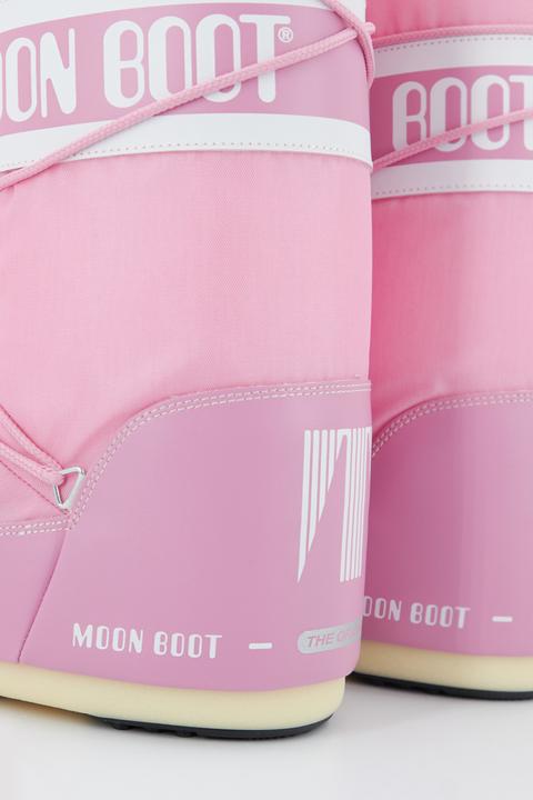 Moonboot Glance