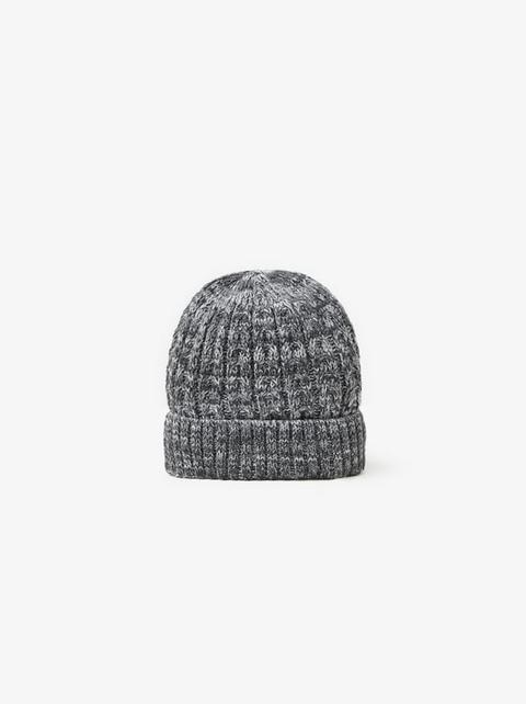 Bonnet En Maille Pour L'hiver