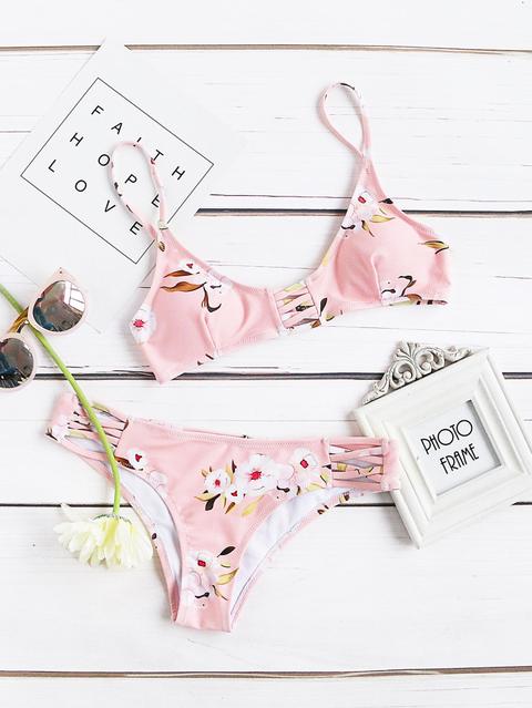 Set Bikini Con Estampado Floral Y Detalle De Tiras Cruzadas - Rosa