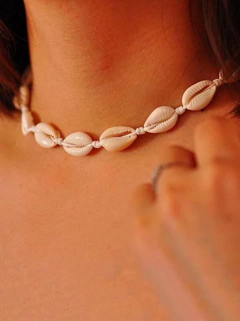 Collar Con Diseño De Concha