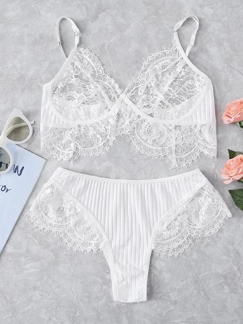 Set Di Lingerie A Costina In Pizzo A Contrasto