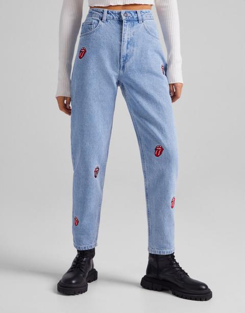 Jeans Mom Bordado Rolling Stones