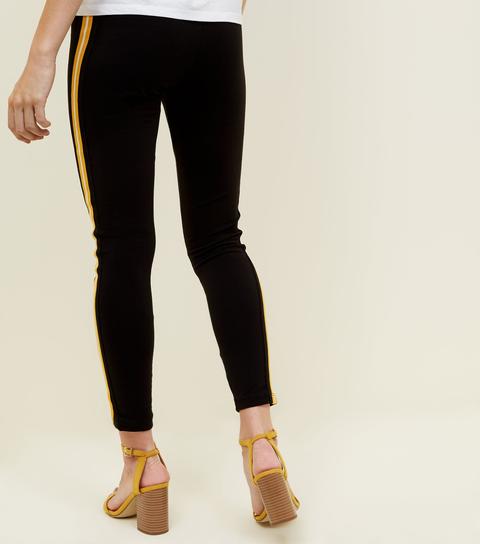 Petite Black And Mustard Side Stripe Leggings New Look