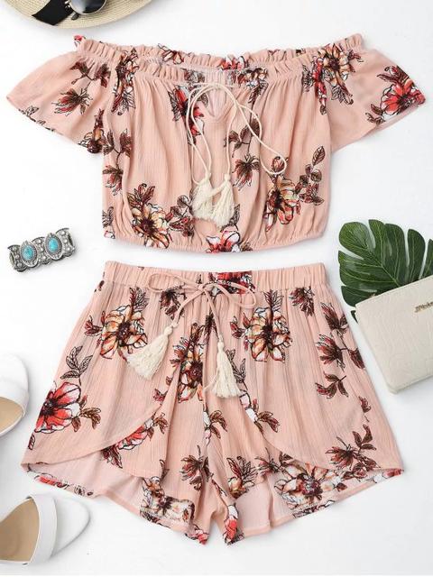 Volantes Florales Con Volantes En La Parte Superior Y Pantalones Cortos De Tulipán