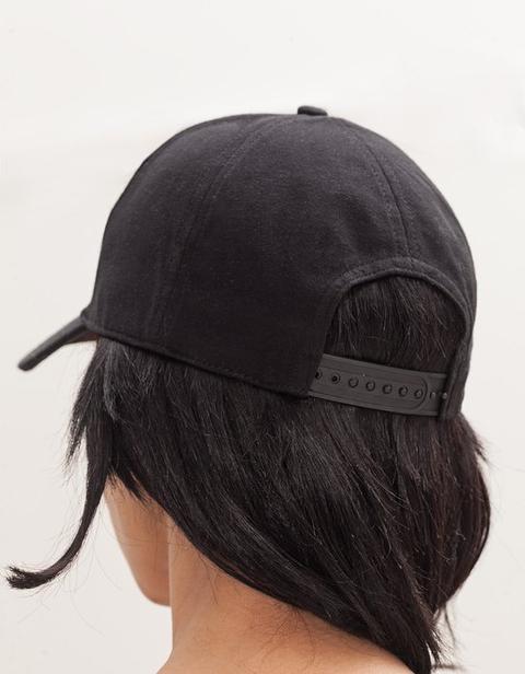 Gorra Deportiva Negra