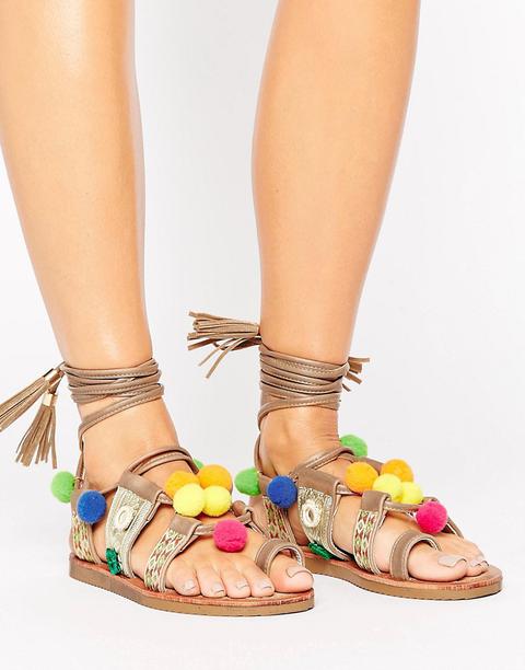 Sandalias Planas Anudadas Multicolor Con Pompones De Glamorous