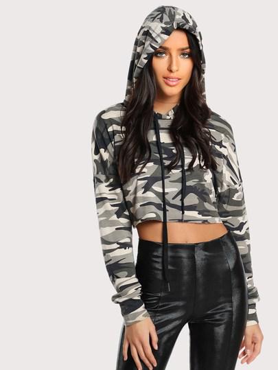 Camo Print Raw Hem Crop Hoodie