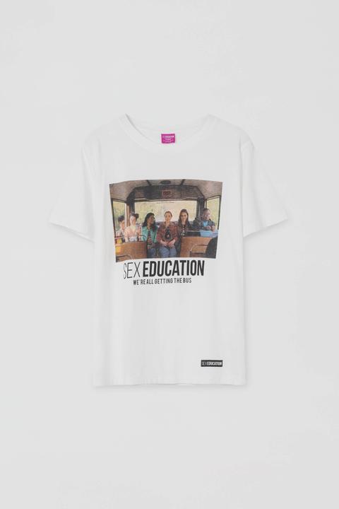 Camiseta Sex Education X Pull&amp;bear Autobús