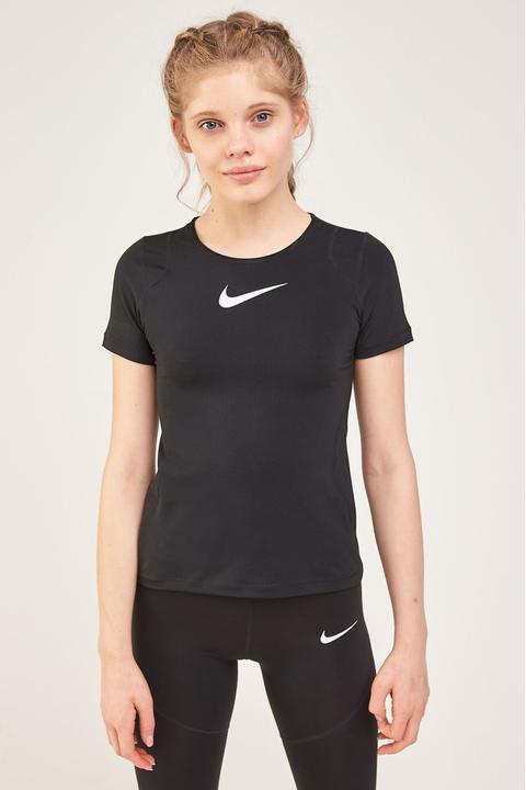 girls nike pro