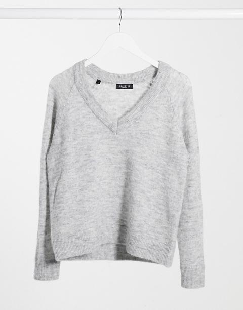 Jersey Con Cuello De Pico De Punto Cepillado En Gris De Selected Femme