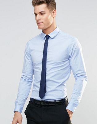 Asos - Camicia Skinny Blu Con Cravatta Blu Navy - Risparmia Il 15%