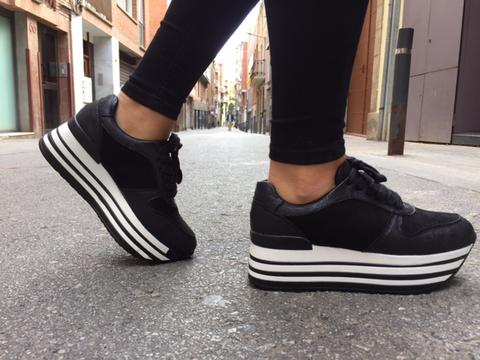 Sneaker ‘black Platform’