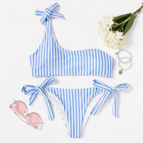 Bikini Asimmetrico A Righe