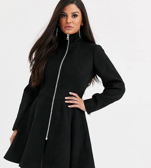 Abrigo Negro Con Vuelo Y Detalle De Cremallera En La Parte Delantera De Asos Design Petite