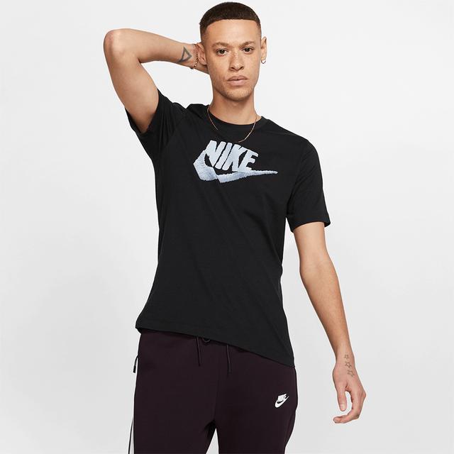 Camiseta Nike Sportswear Masculina from Nike on 21 Buttons