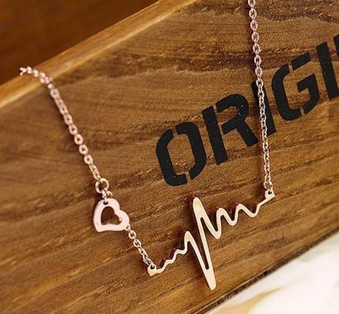 Collana Del Pendente Il Cuore Della Lega Di Modo Oro