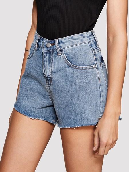 Shorts In Denim Con Bordi Sfilacciati