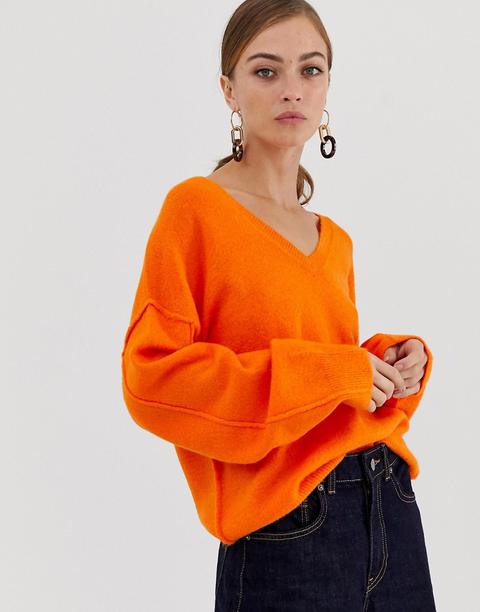 Asos Design - Flauschiger Pullover Mit V-ausschnitt - Orange