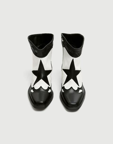 Bota Piel Estrella from Pull and Bear on 21 Buttons