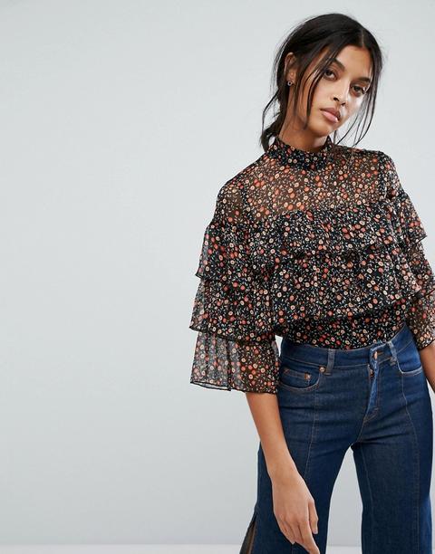 Top Con Estampado De Flores Y Volantes Pequeños De Gestuz