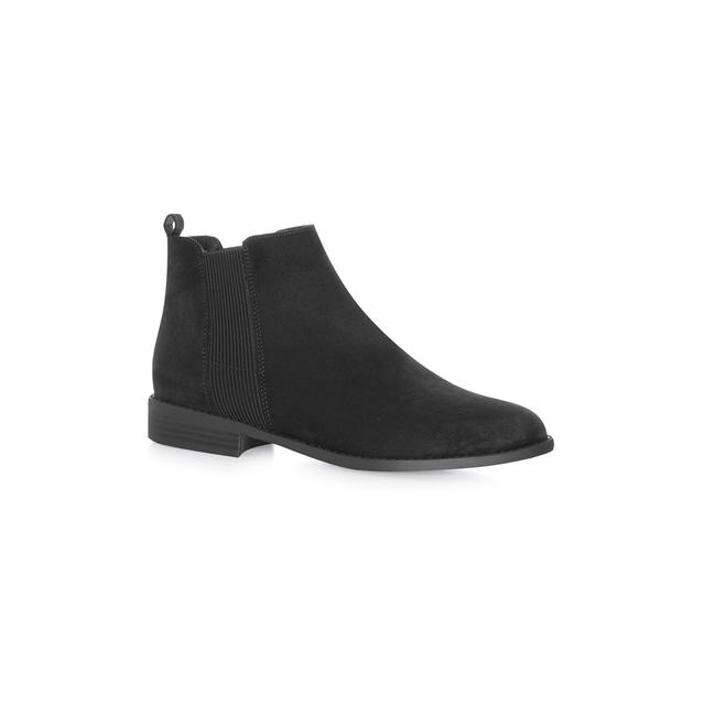 Llámalos combat boots o botines de suela track: los zapatos más cómodos y  prácticos para los días de lluvia son estas botas de Primark que cuestan  menos de menos de 30 euros 
