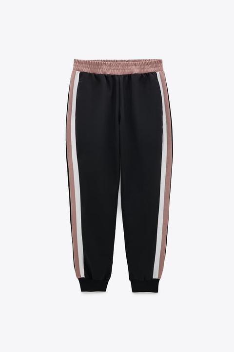jogging trousers with side stripe