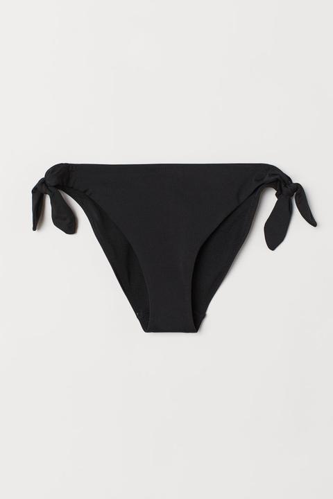 H \u0026 M - Slip Bikini Con Laccetti - Nero from H\u0026M on 21 Buttons