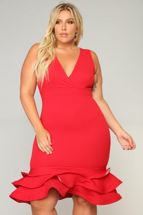 dates with babe ruffle dress