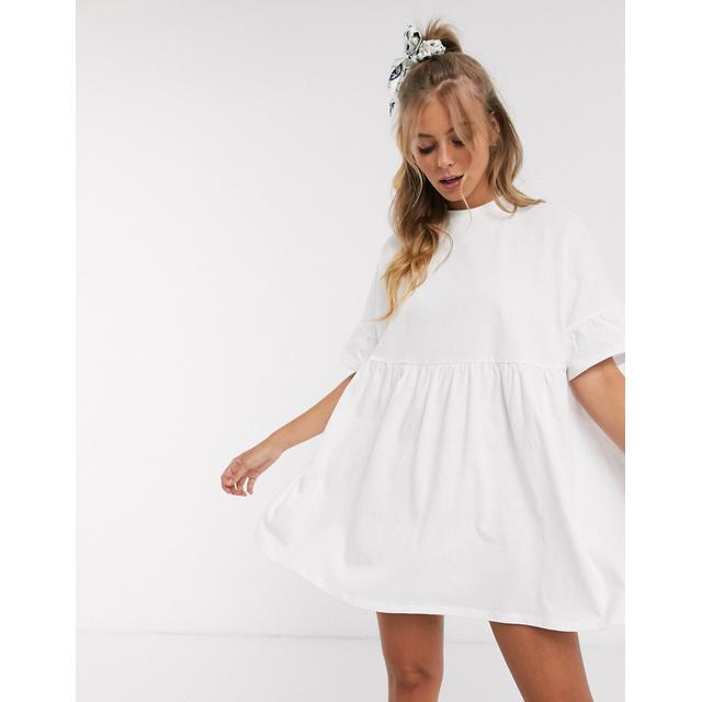 white frill sleeve dress