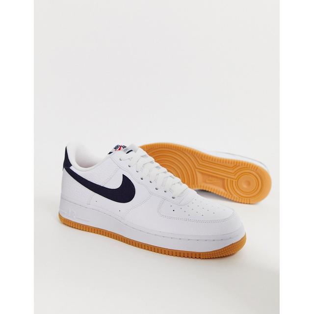 Nike Air Force 1 Trainers With Navy Swoosh Sole ASOS en Buttons