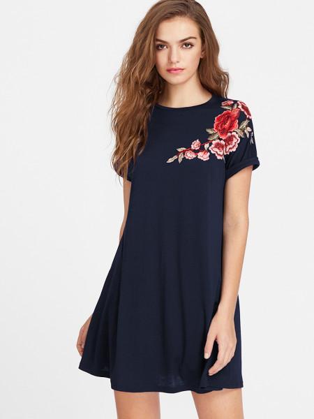 Vestido Con Aplicación De Bordado