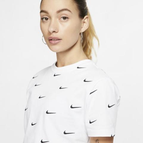 Tee-shirt À Logo Swoosh Nike Pour Femme - Blanc from Nike on 21 Buttons