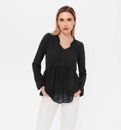 Blusa Crepé Cuello Volante