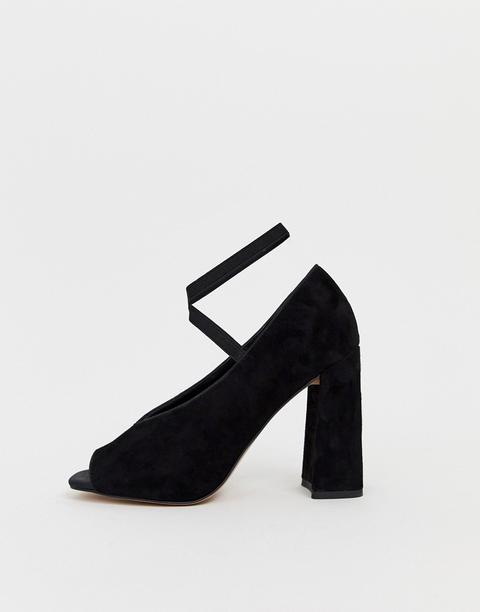 Zara High Heels schwarz mit Fransen Zara High Heels schwarz mit Fransen