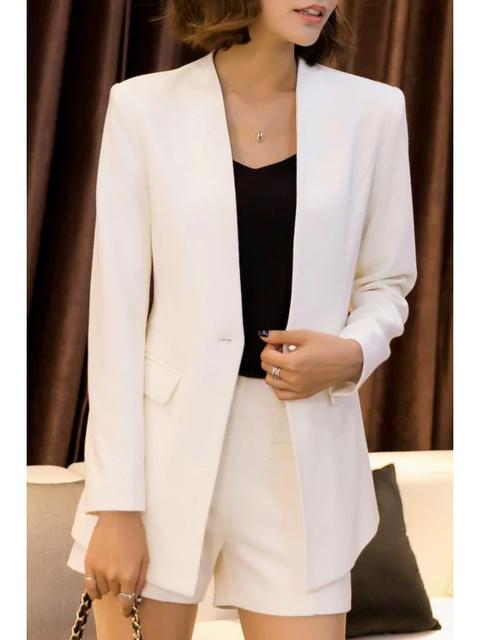 Blazer Trabajo Con Mini Shorts