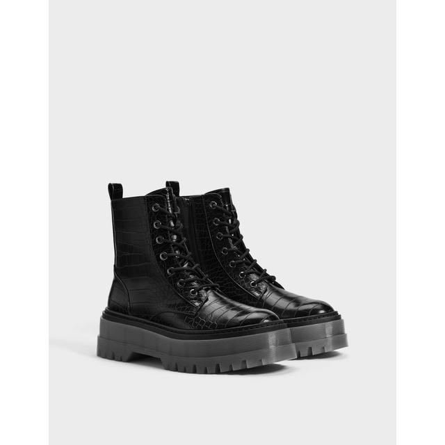 Botines Plataforma Track Grabado Animal from Bershka on 21 Buttons