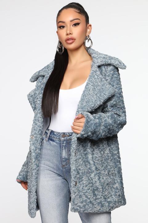 Fashion nova 2024 blue fur coat