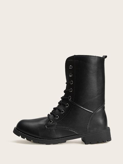 Botas De Pu Con Cordón