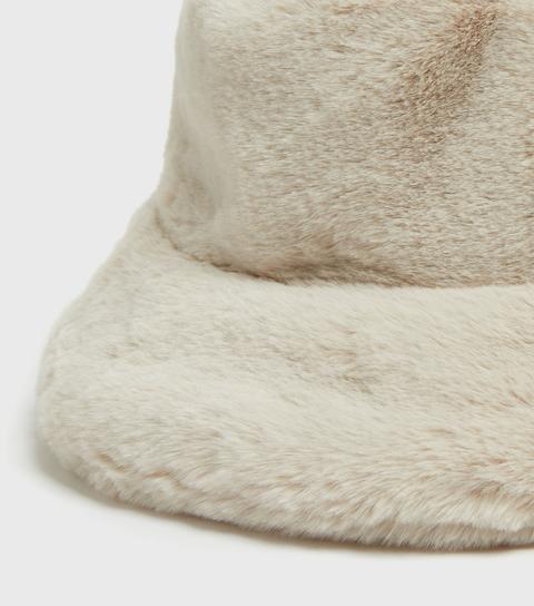 Cream Faux Fur Bucket Hat New Look