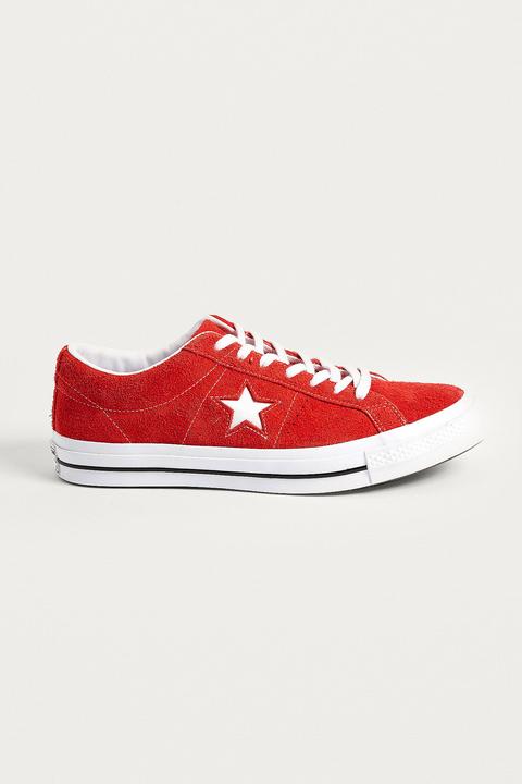 red trainers mens