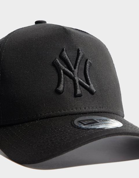 yankees black trucker hat