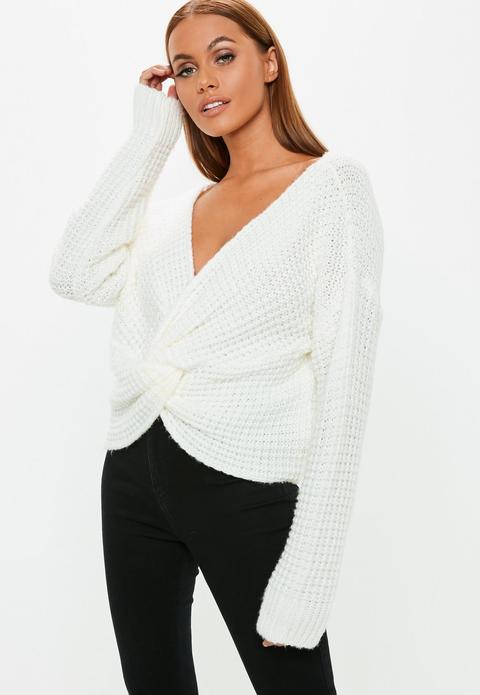 Twist front outlet knitted jumper