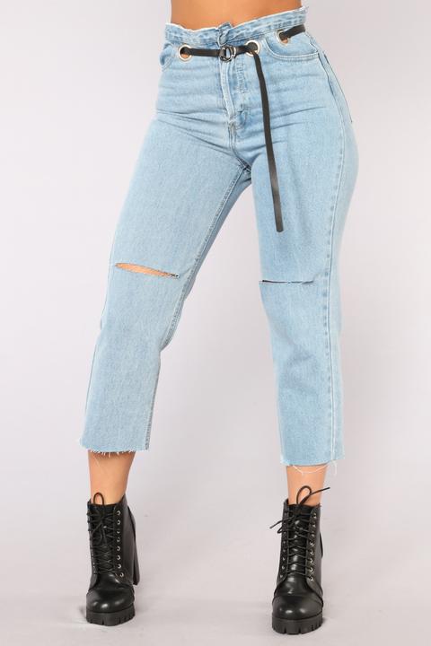 Goes Down Smooth Mom Jeans - Medium Blue Wash