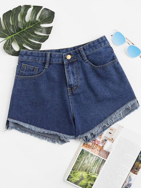 Short Denim Con Bajo Deshilachado