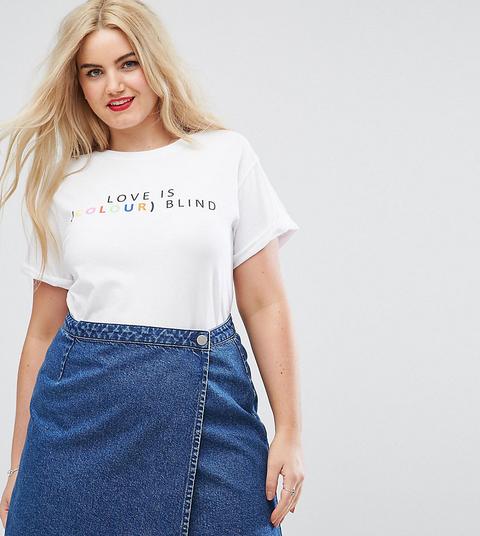 Camiseta Con Texto Love Is Colourblind De Asos Curve