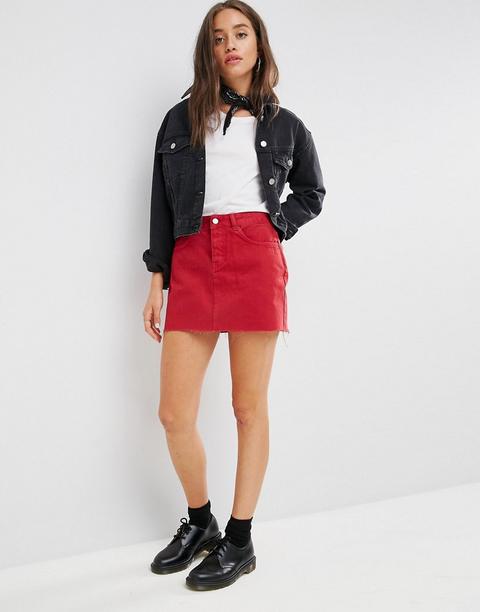 Asos Denim - Minigonna In Jeans Con Orlo Grezzo Rosso Slavato - Rosso